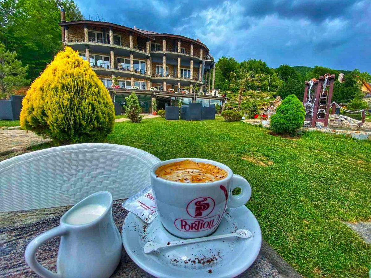 Rey Hotel Mavrovo-Nationalpark Exterior foto